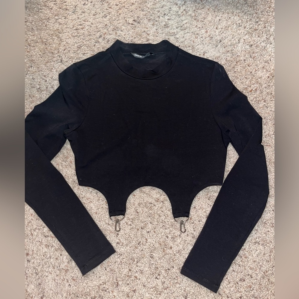 Black crop top